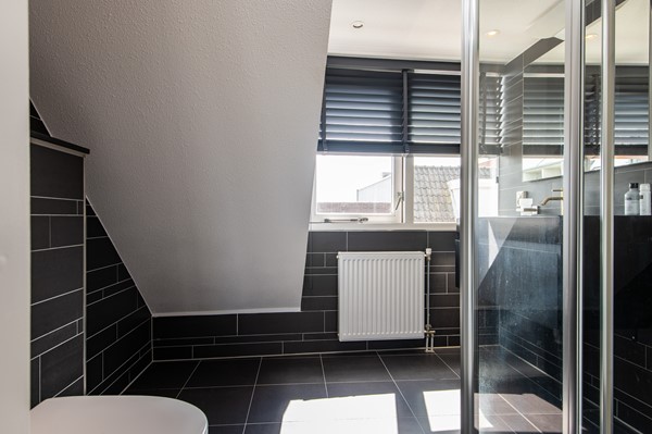 Medium property photo - Heereweg 186, 2161 BP Lisse
